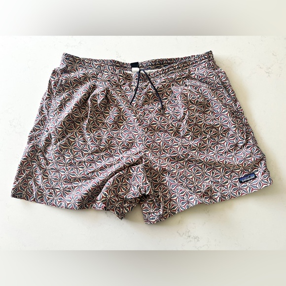 Vintage Patagonia 90s River Shorts Baggies 5 - Floral Print Vintage Patagonia 90s River Shorts Baggies 5 - Floral Print